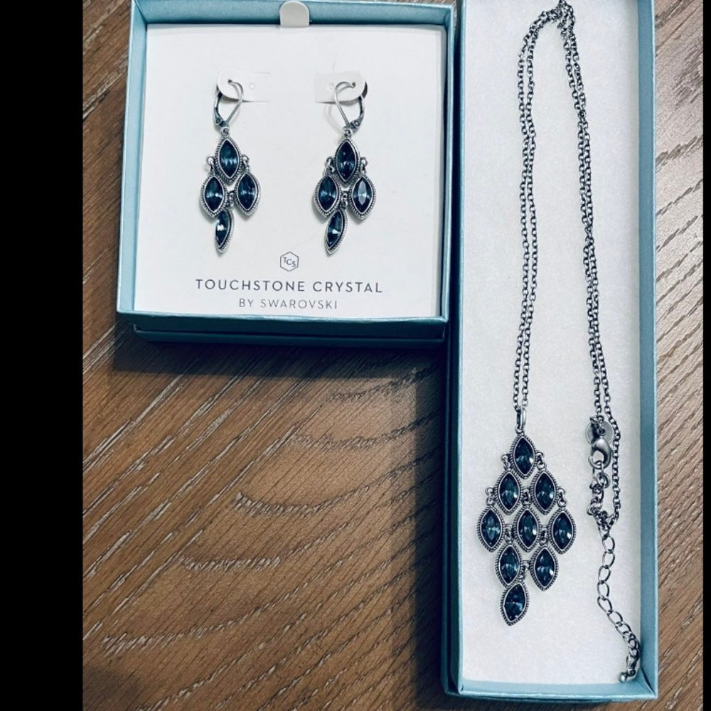 Touchstone Crystal Montana Blue Jewelry Set
